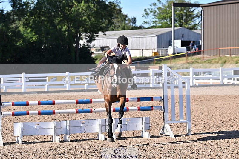 250708A-184345-00634 - 90cm Classes