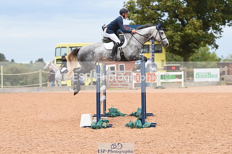 230927A-234638-00524 - Cls 6 National 1.30m