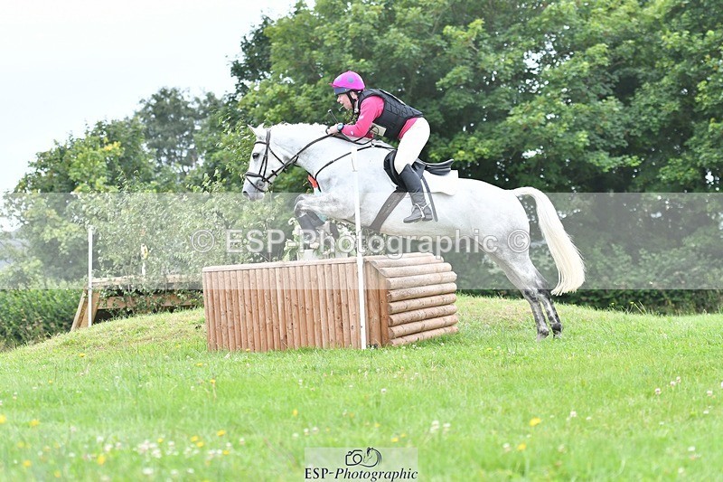 240803-120817-03474 - 067-Sophie_Morgan-NIAMHIES_LAD