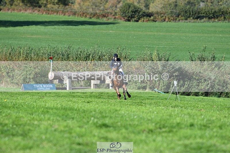 251024A-124236-11655 - B-139-Kirsty.Short