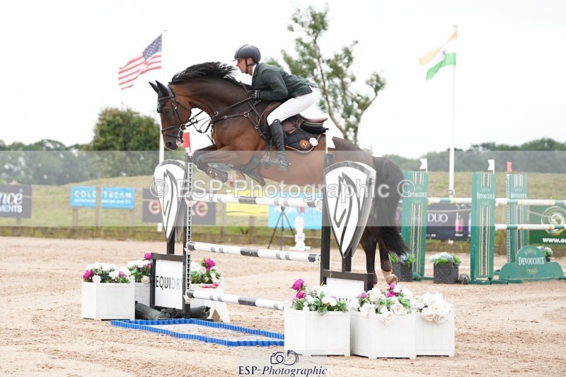 250718-113349-10046 - Cls 2, 3 Star Small Tour Break til End