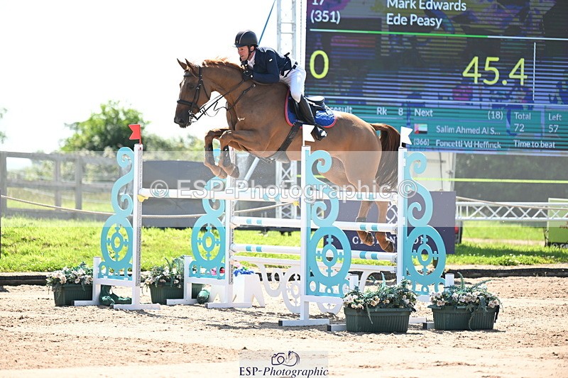 240718A-103707-04577 - Cls 1, 3 Star Small Tour 1.35m