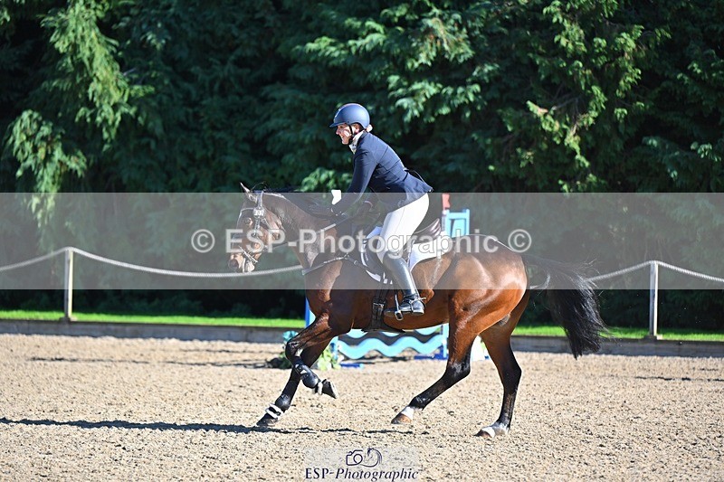 241027-115506-17046 - 402-Ella.Matravers-BALLYMITTY.MAC