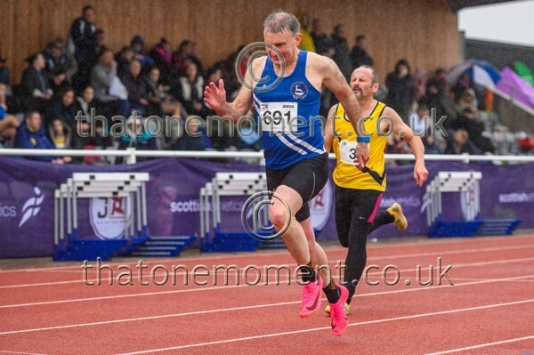 ComMast25-910313 - Track Male Set One