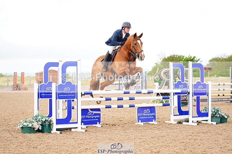 240526A-110826-07737 - Cls 26 Chard Equ 1.05m and 1.10m Grand Prix