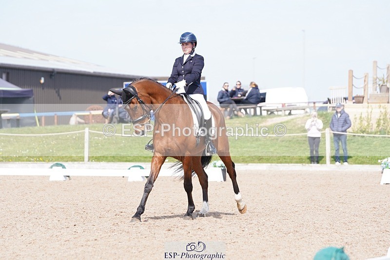 250403-124240-01950 - 036-Abbie.Newbury-Seagry.Viceroy