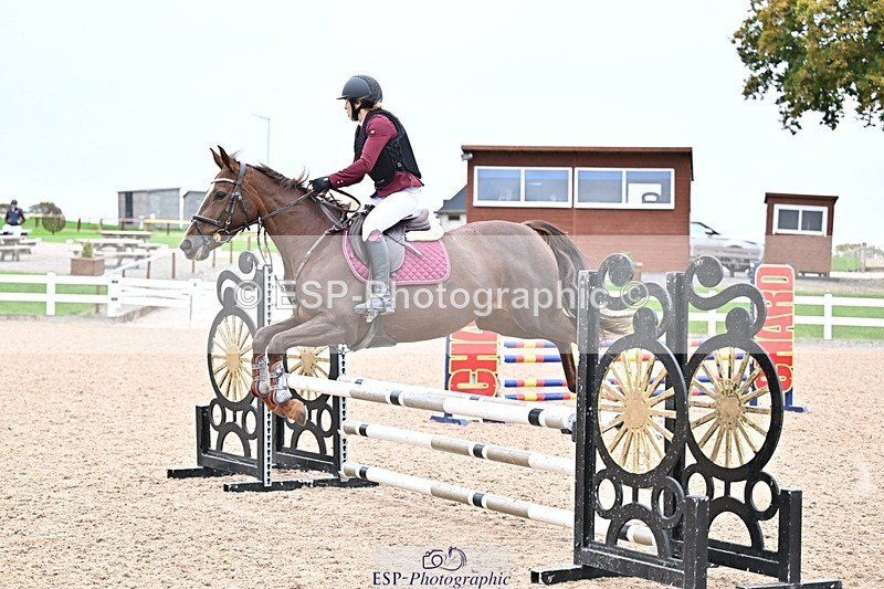 251015-104301-00084 - Cls 1 British Novice and 90cm Open