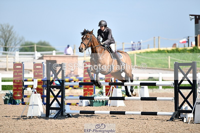 240512A-161917-19766 - Cls 44 1.05m National Am Quali