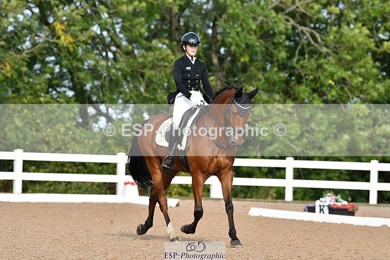 250906-092649-00340 - 040-Rianne.FultonSunset.Mojito