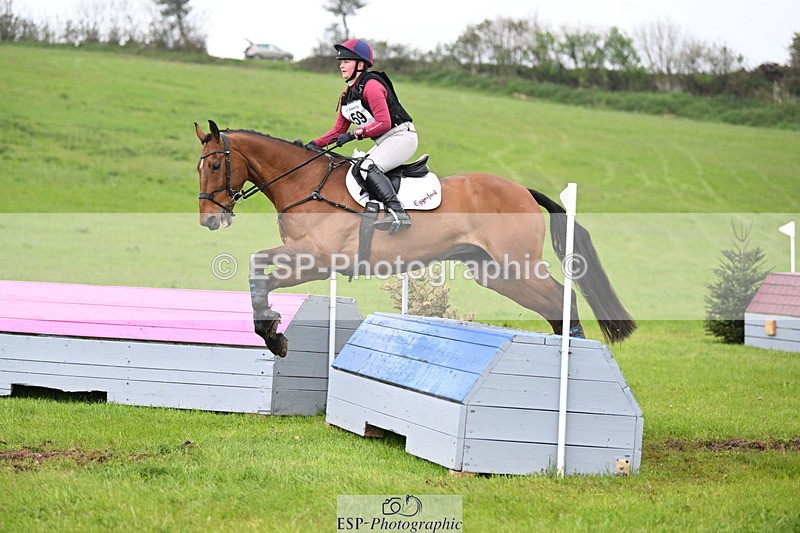 250419-114810-09309 - 459-Ella.Otto-SUMMERBRIDGE.TIPP