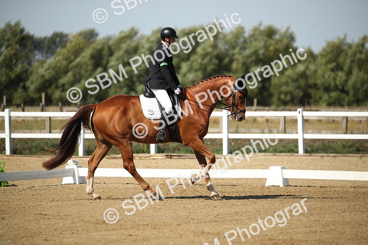 SBM_004088 - Class 11 - Novice 5 - 10.24-11.20