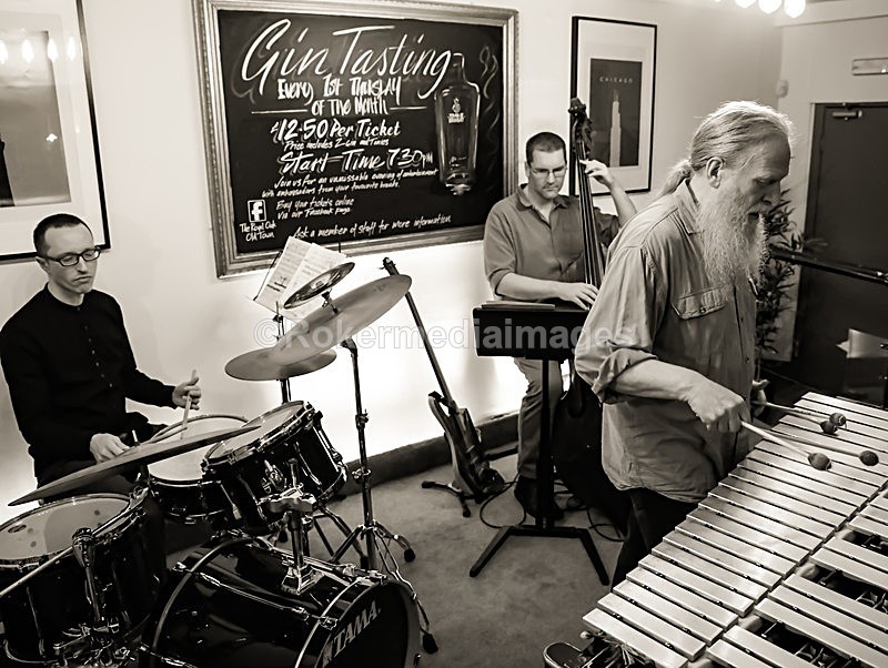  - Roger Beaujolais Italian Trio