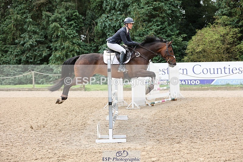 240817-092336-00237 - 02A Snr Brit Nov