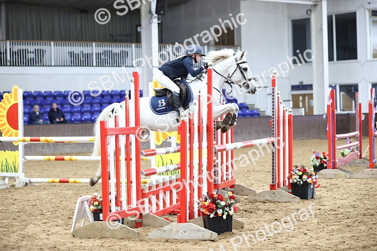 SBM_001118 - Class 5 - Blue Chip Pony Newcomers 1.00m Open