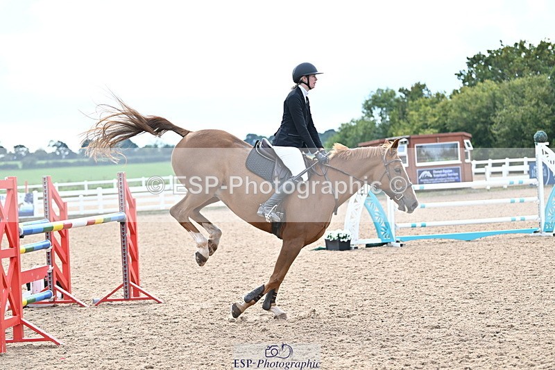 241004A-140505-02446 - Fri 11 1.10m amateur Quals