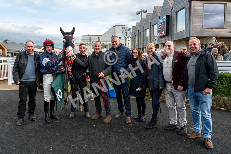 240226-Race 3-Shadowfax Of Rohan-5812 - Race 3