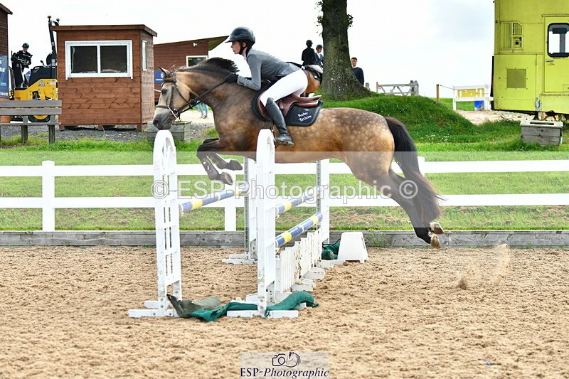 230813A-111209-11665 - Cls 40 A&B Senior Discovery & 1m Open