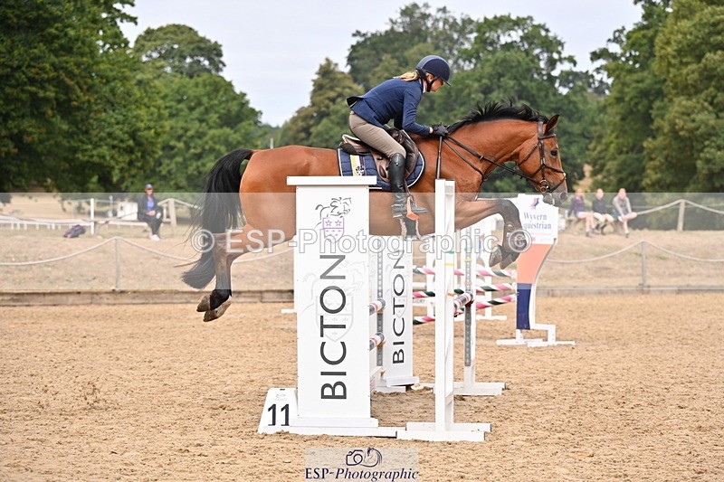 250817A-105227-03951 - Cls 16 Snr British Novice