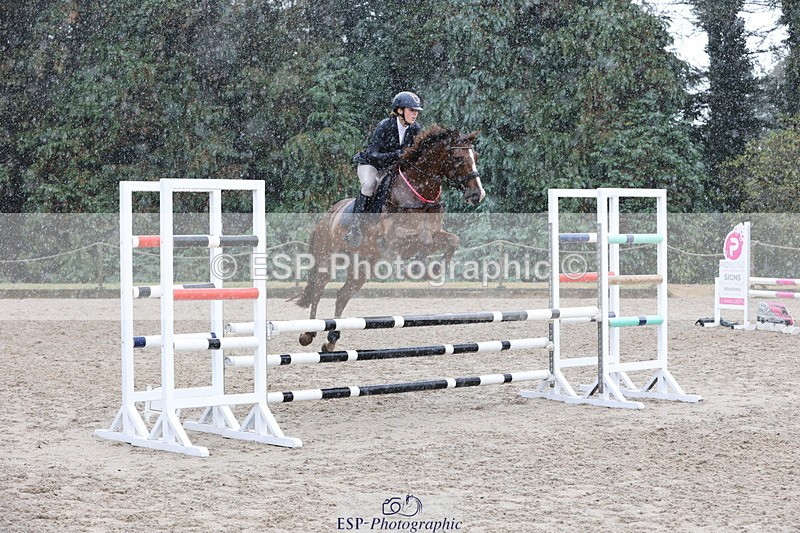 250829A-114910-01476 - Cls 7 British Novice and 90cm