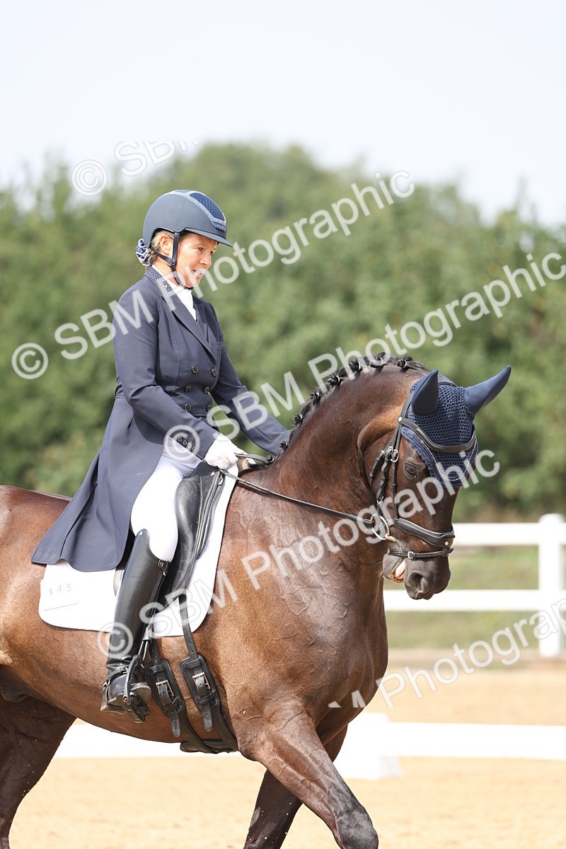 SBM_007291 - Class 9 - FEI INT I - 13.37-14.33