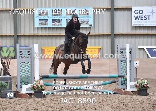 JAC_8890 - CLASS 3 ARENA EVENTING BE 70