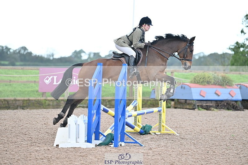 231029A-101046-02635 - 70cm Club and Schools