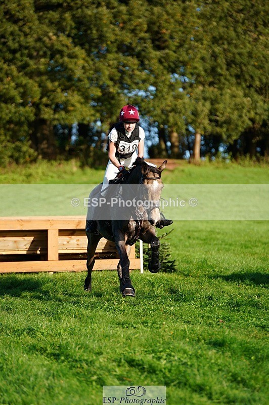 241026-094230-11202 - 319-Neve.Webber-MR.BUZZ