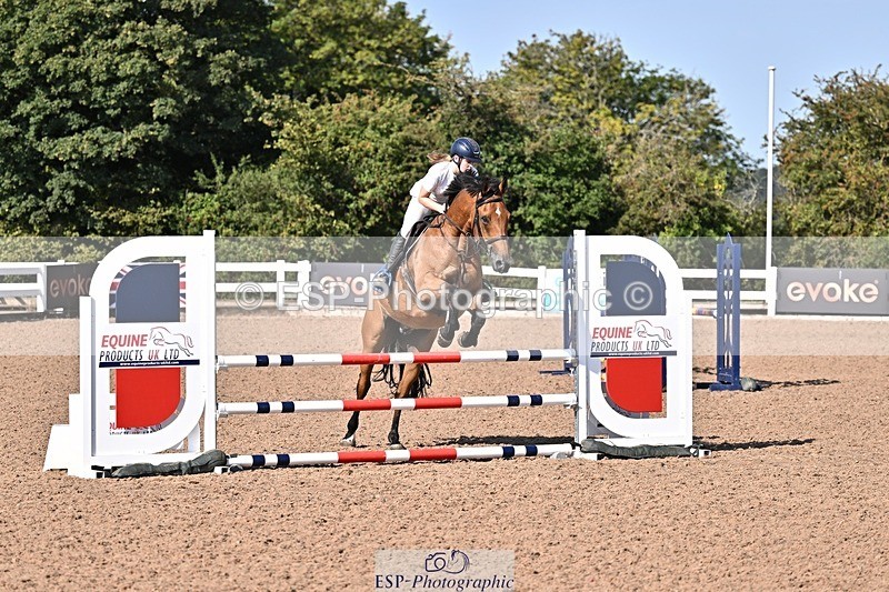 260812-095245-00120 - Cls 2 British Novice and 90cm