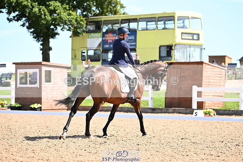 240816A-113555-04073 - 198-Lindsey.Cheffings-Prima