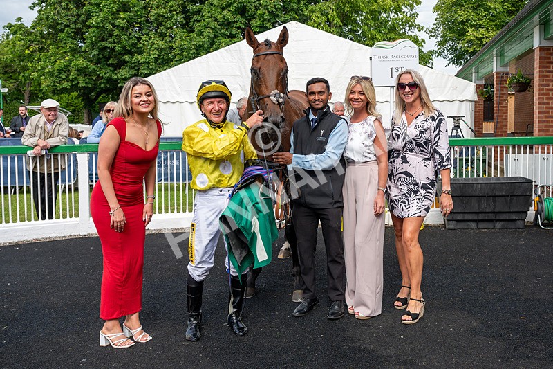 050626-Race 5-King Of Berkshire-0011 - Race 5 16.10pm Ruby Lodge Care Home In Thirsk Handicap