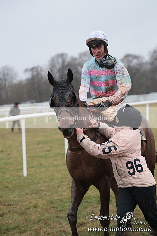 PtP 260125 931 - Cocklebarrow Point-to-Point racing with the Heythrop Hunt 26/01/25