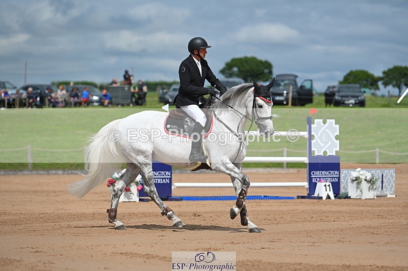 230721A-153337-07305 - Cls 10, 2 Star Big 1.45m Start to break