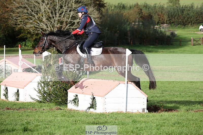 231021-155100-20466 - 503-JAGUAR.MAID-Isobel.Lole-SC+XC