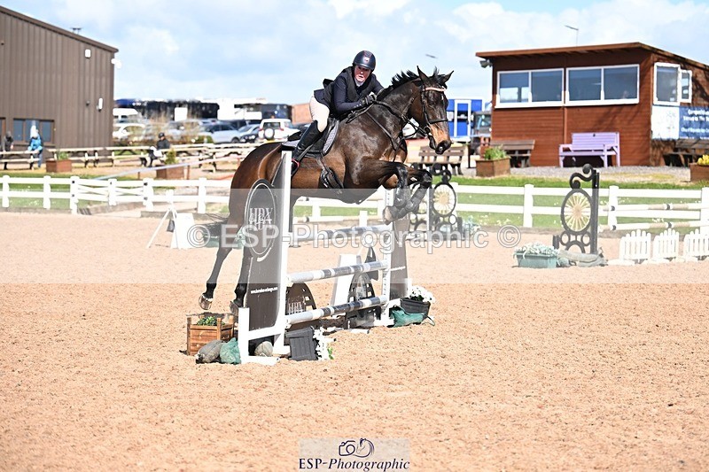260328-135954-03973 - Cls 24 1.05m Amateur Quali