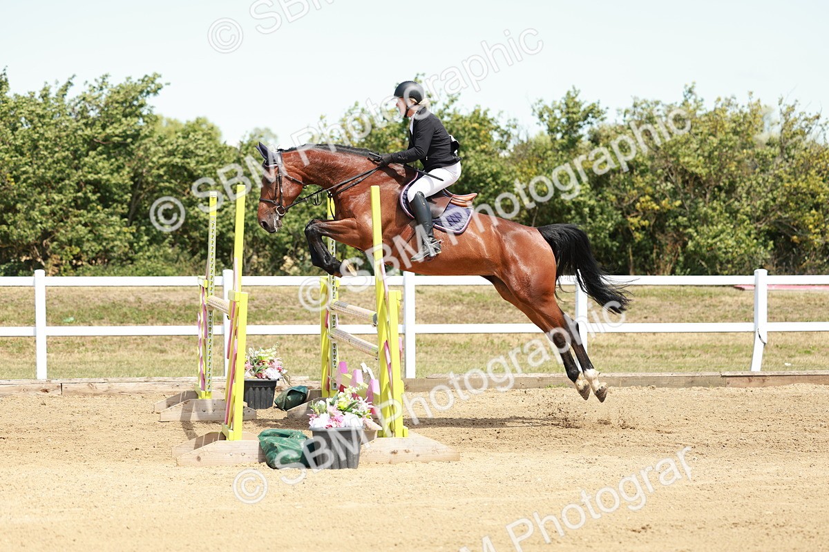 SBM_007397 - Class 3 - Senior Newcomers - 1.10m Open