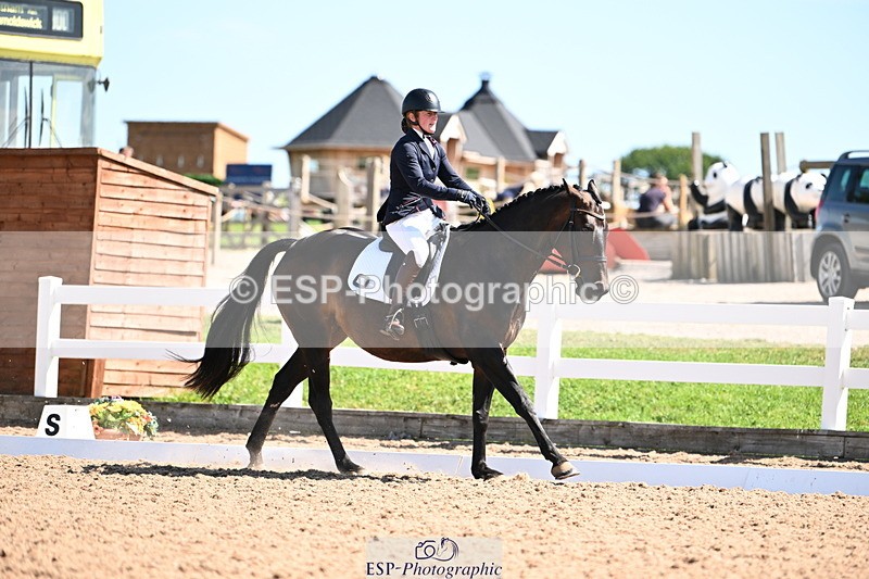 240816A-114407-04102 - 249-Georgina.Young-Minuet1v