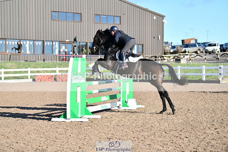 231110A-125212-00462 - Cls 4 Snr 1.05m Open