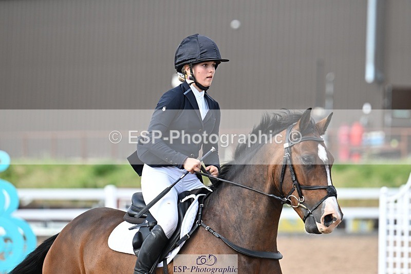 260627-174108-05811 - Cls 27 Foxhunter and 1.10m
