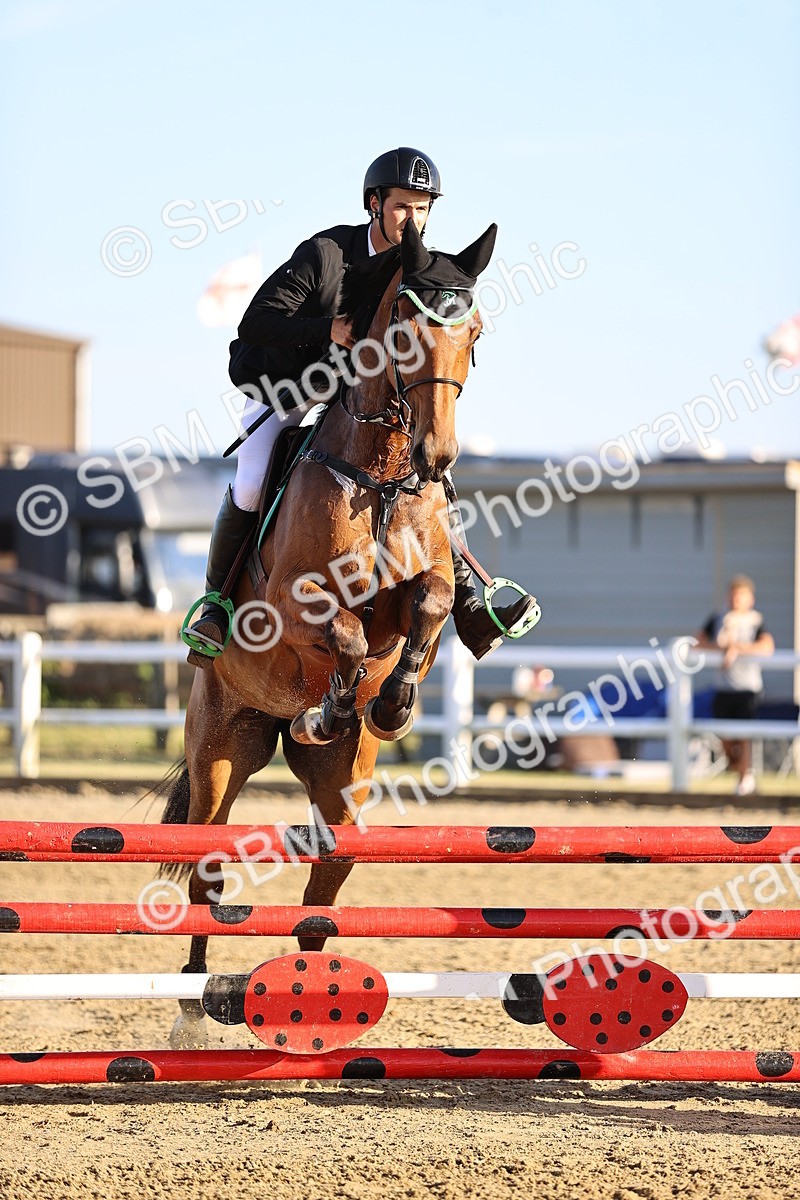 SBM_012464 - Class 12 - Senior British Novice - 90cm Open