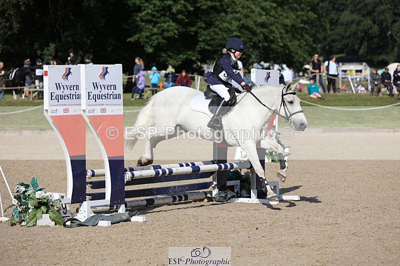 240823X-095213-14727 - 60cm R1 8.30 to 10.00