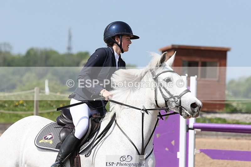 250503-122128-01043 - Cls 9 Pony Foxhunter and 1.10m Open