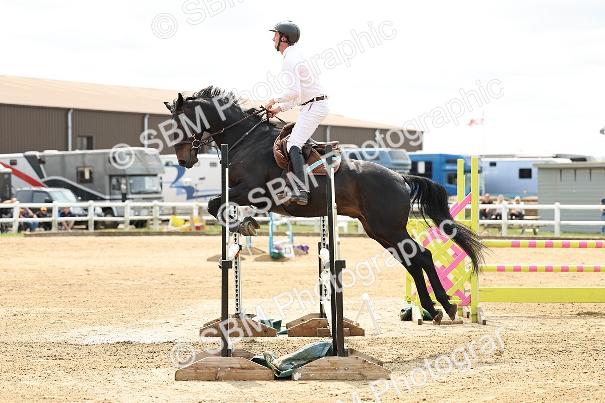 SBM_005159 - Class 17 - Senior Discovery - 1.00m