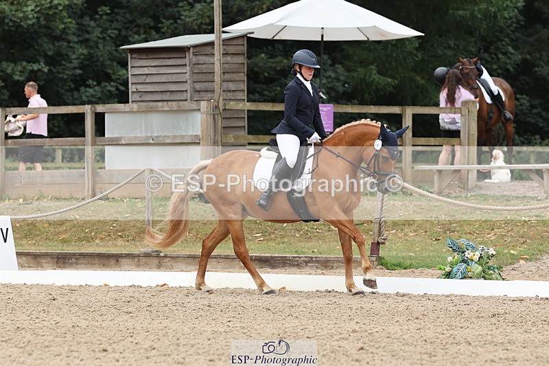 250718A-104800-00692 - 004-Millie.Garrett-Ashley.Rhoda