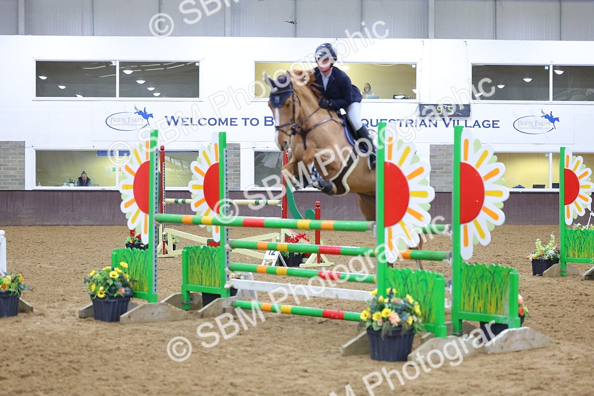 1I0A4963 - Class 9 - Senior Newcomers/ 1.10m Open