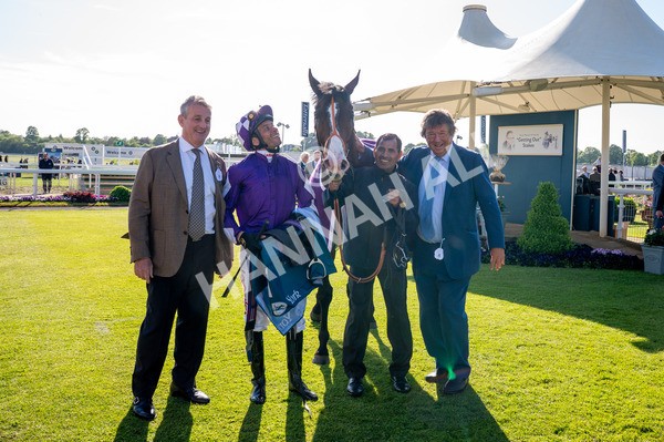 140525-Race 7-Great Bedwyn-5087 - Race 7 5.25pm Stuey Weston & Friends Getting Out Handicap