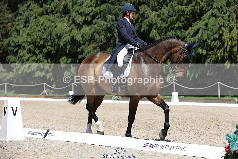 230526-135125-06403 - 369-GIDO_G-Sally_Chamberlain-WEDTrotUp+DR