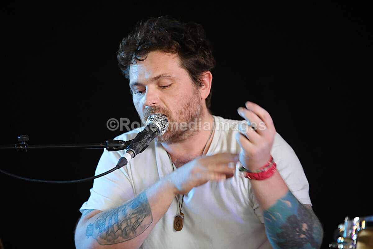 FOLK N BLUES-212 - FOLK and BLUES SEPT 2022