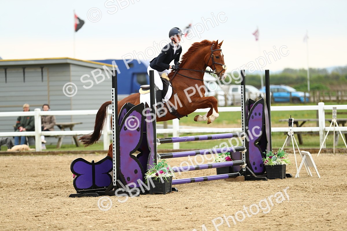 SBM_000540 - Class 2 - Senior British Novice 90cm