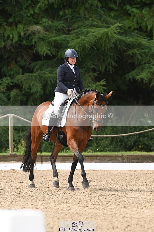 250719A-104908-04032 - 134-Carly.Moore-Taylors.Park.De'.Debutant