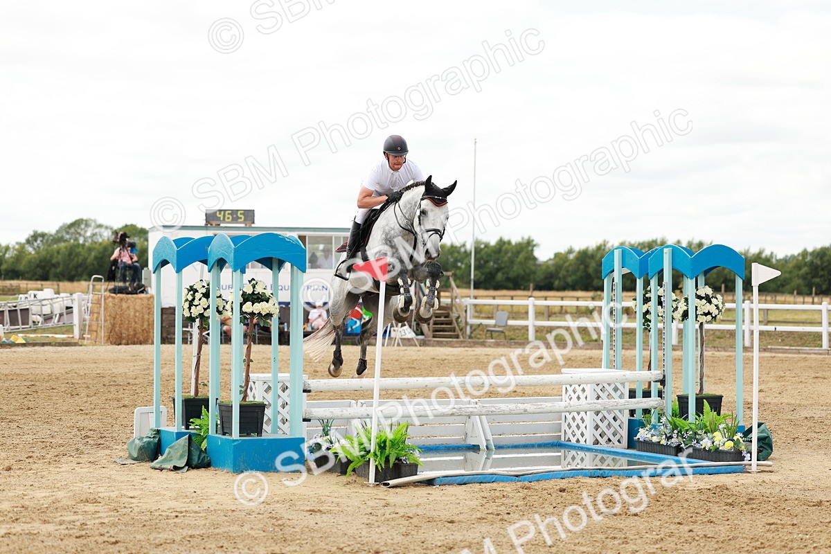 SBM_019020 - Class 21 - Senior Newcomers Championship 2d Rd
